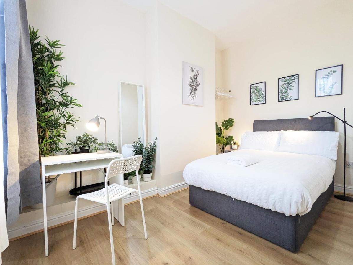 Guest Rooms In Anfiled Near Stadium, Free Parking Liverpool Extérieur photo