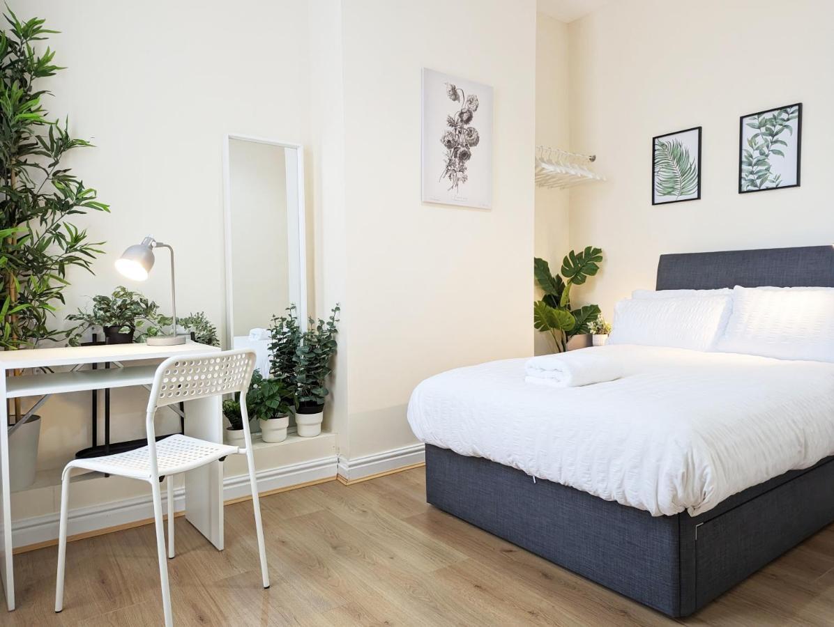Guest Rooms In Anfiled Near Stadium, Free Parking Liverpool Extérieur photo
