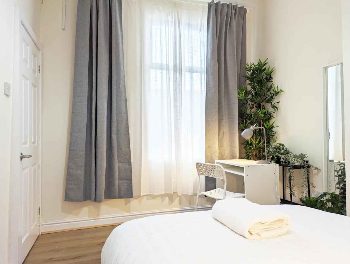 Guest Rooms In Anfiled Near Stadium, Free Parking Liverpool Extérieur photo
